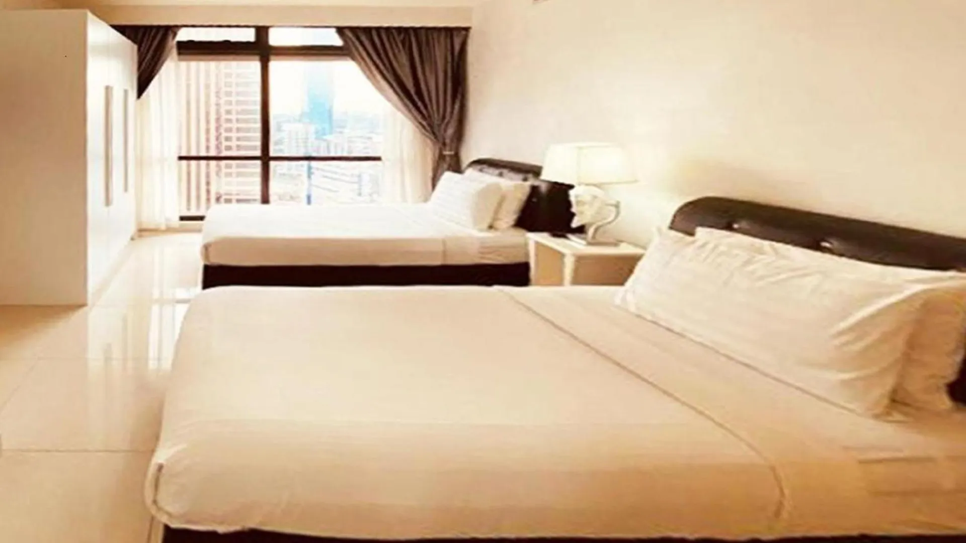 Kontakt z Unique Suite Times Square Bukit Bintang Kl